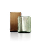 Gobelet à côtes larges en verre gris fumé 10 cm, vue 3
