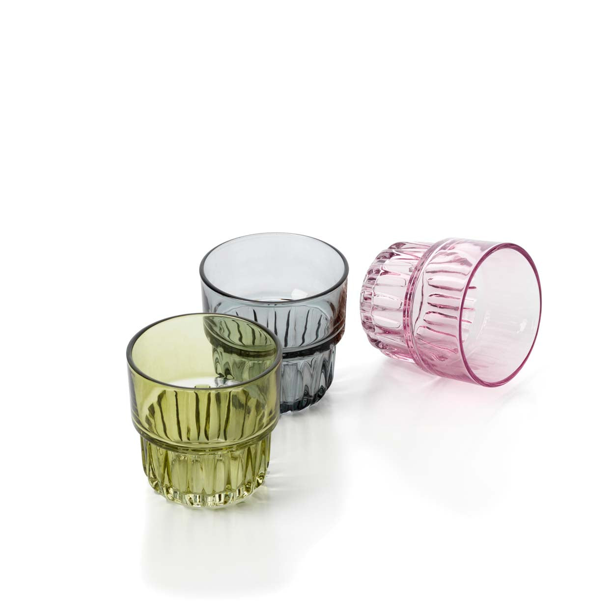 Gobelet empilable à facettes en verre rose, vue 5