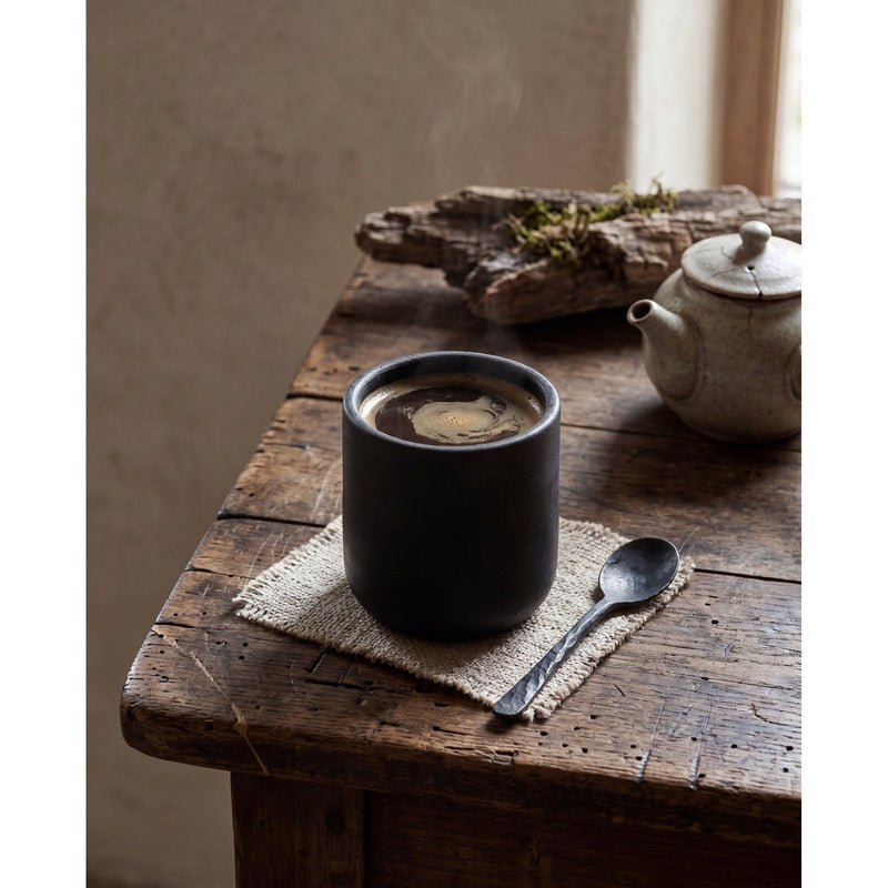 Dimensions Gobelet en terre cuite noire 8 cm