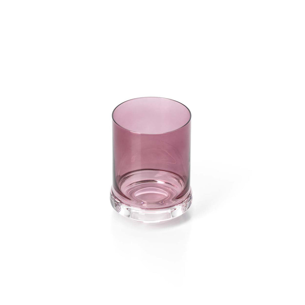 Gobelet à socle transparent en verre prune en situation