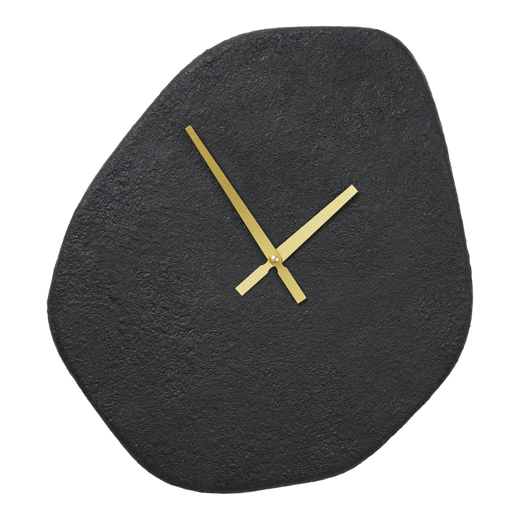 Horloge murale Vienna ciment noir forme organique asymétrique aiguilles dorées 38x45 cm face