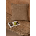 Housse de coussin Damier en lin naturel 50x50 cm en situation