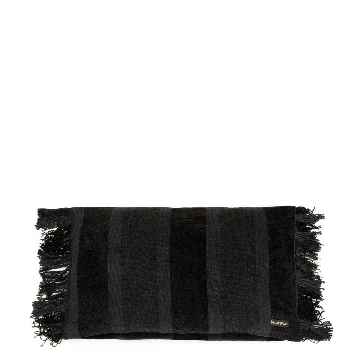 Housse de coussin Oh My Gee en velours noir rayé 30x50 cm, vue 3
