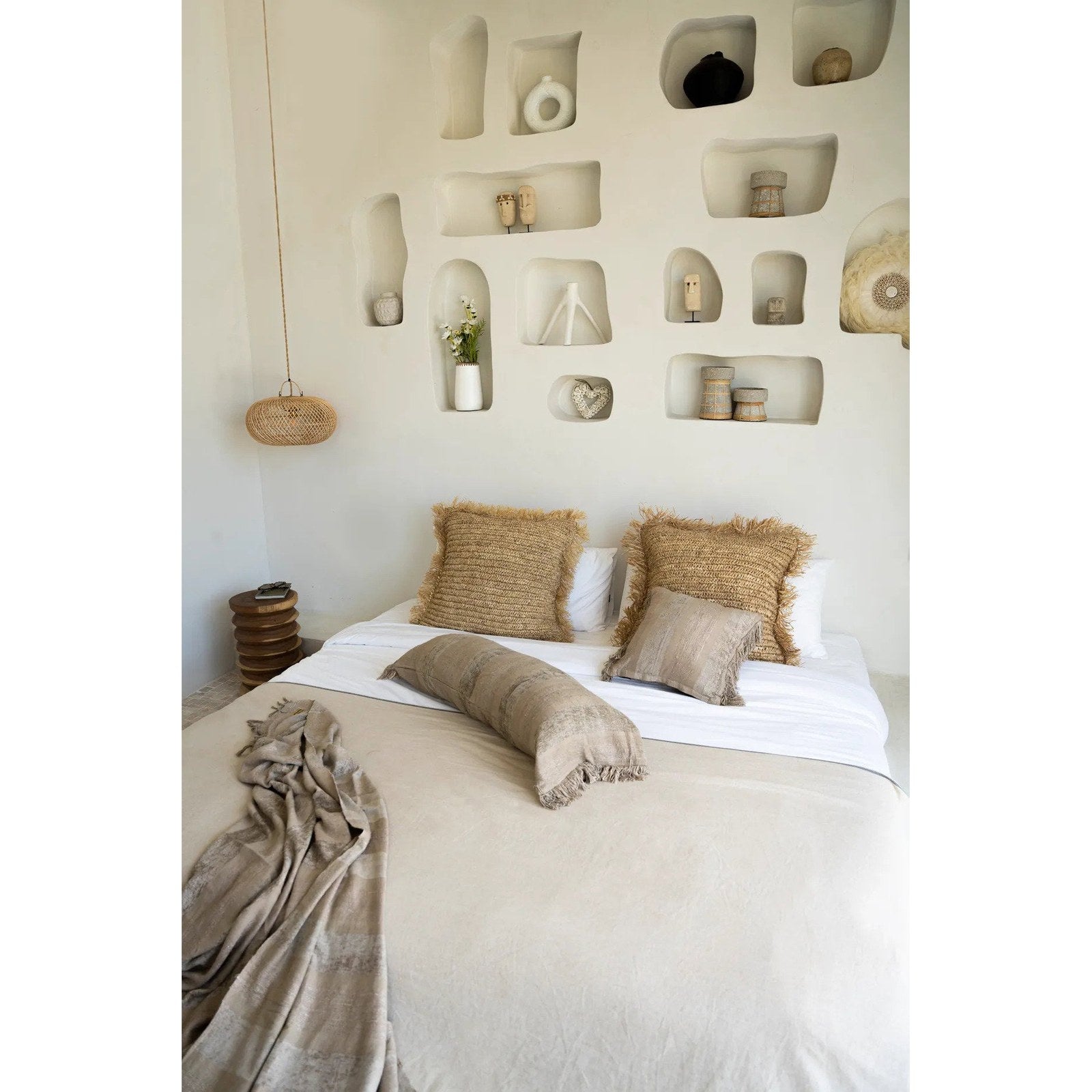 Housse de coussin Oh My Gee en velours taupe rayé 35x100 cm, vue 4