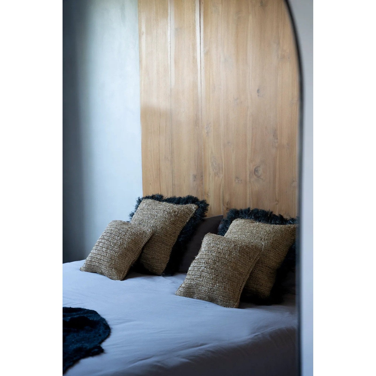 Housse de coussin en raphia naturel à frange noire 60x60 cm, vue 4