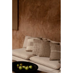 Housse de coussin Threads en lin blanc et naturel 50x50 cm, vue 6