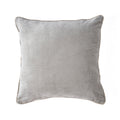 Housse de coussin Velvet Crush en velours gris perle 50x50 cm