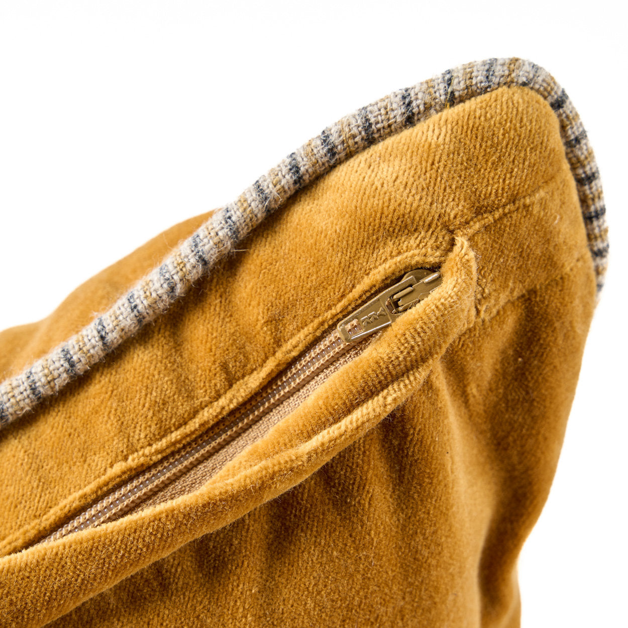 Housse de coussin Velvet Crush en velours jaune moutarde 50x50 cm, vue 7