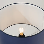 Lampadaire Nevia trépied bleu marine E27, détail de l'abat-jour