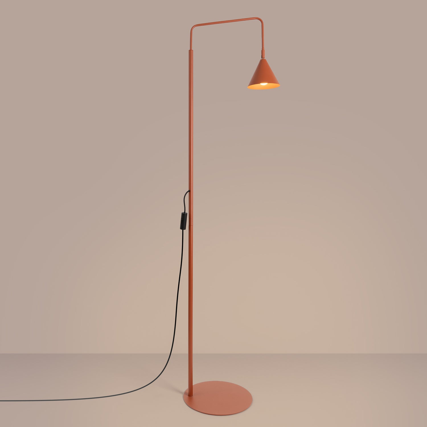 Lampadaire Nox cône acier rouge ocre E14, vue 3
