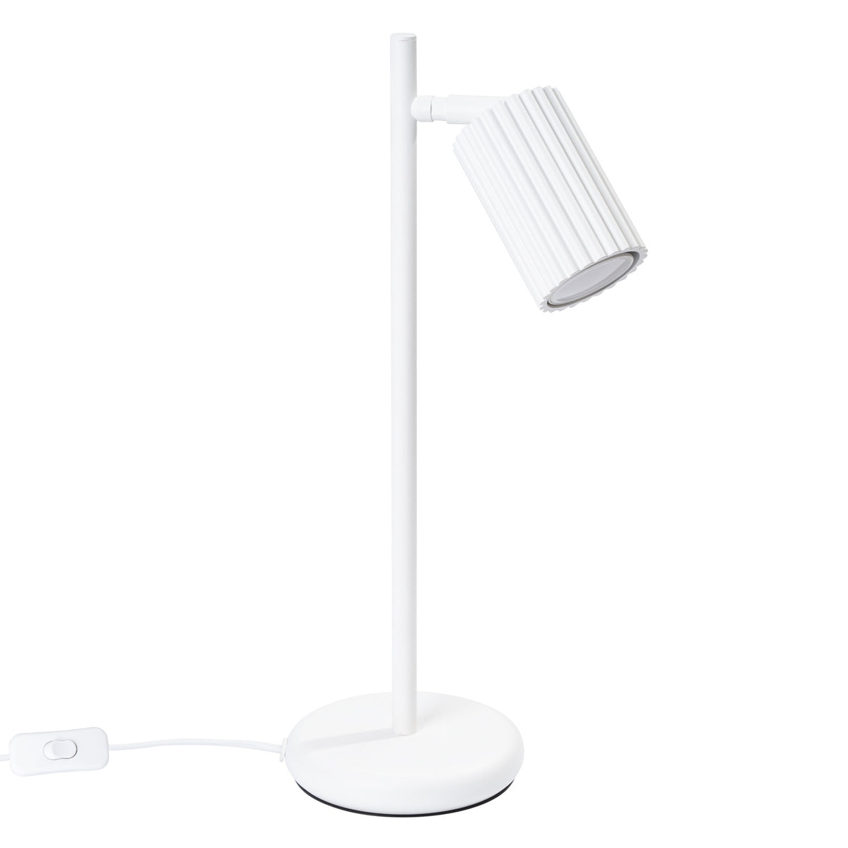 Lampe à poser Karbon laque blanche détourée avec son spot cannelé orientable son pied fin et son socle rond