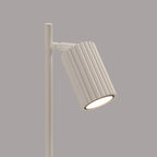 Lampe à poser Karbon spot cannelé beige, vue rapprochée
