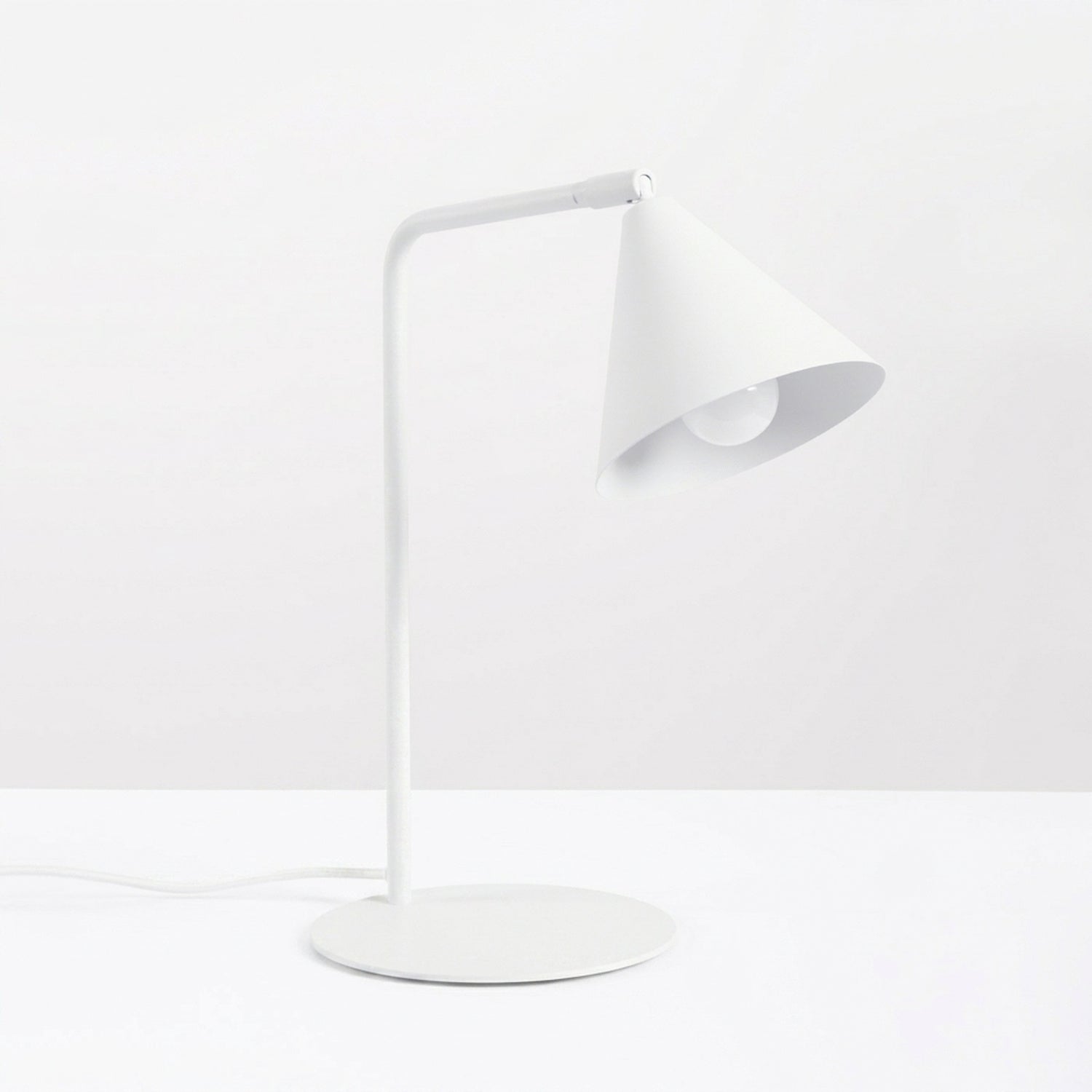 Lampe à poser Nox cône acier blanc E14, vue 2