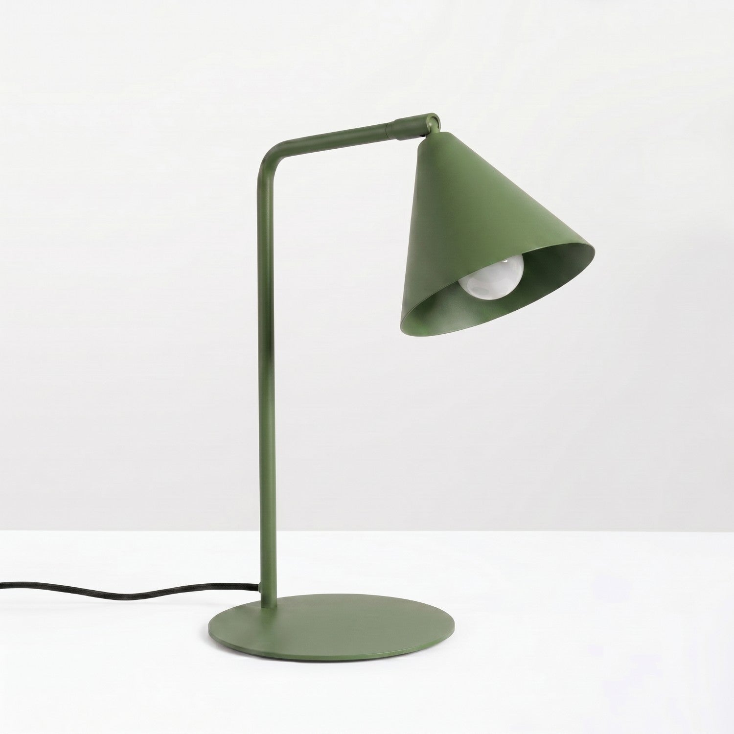 Lampe à poser Nox cône acier vert olive E14, vue 2