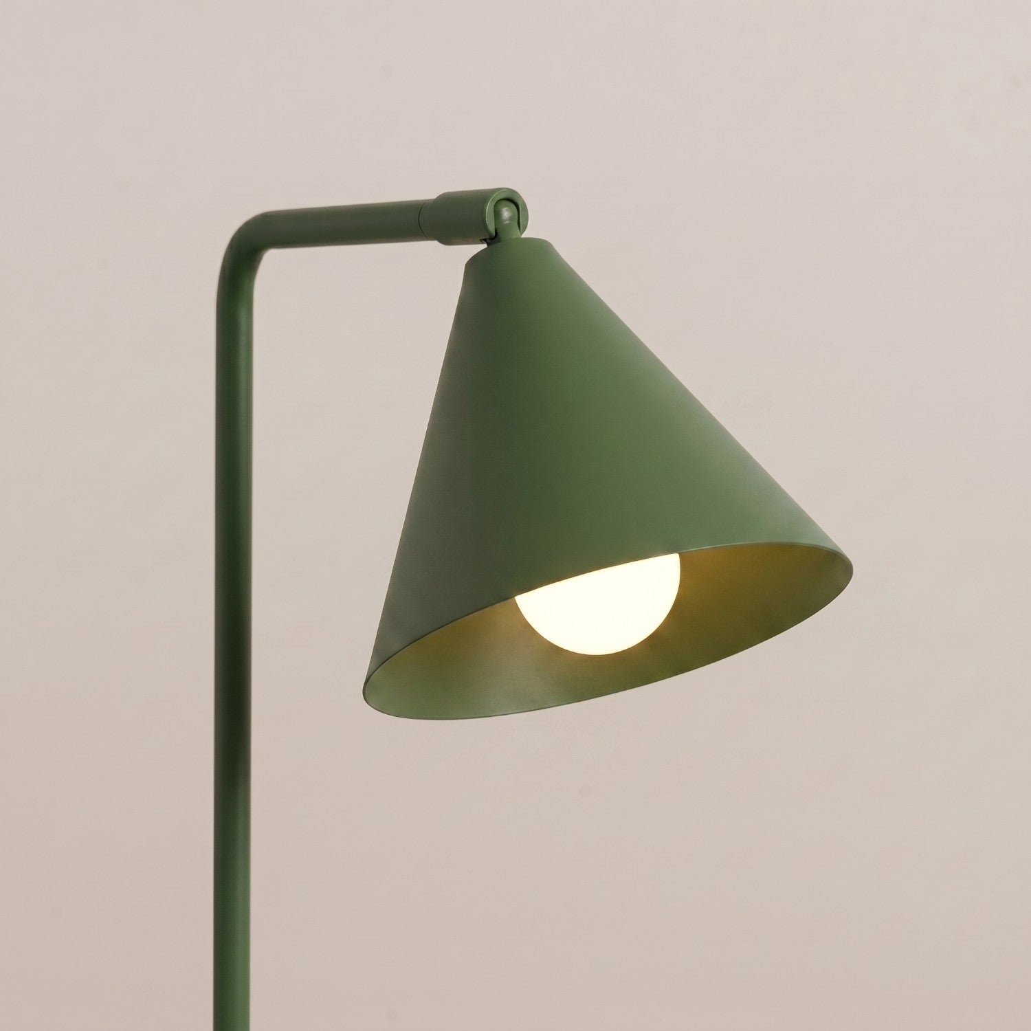 Lampe à poser Nox cône acier vert olive E14, vue 4