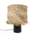 Lampe à poser Pandan en terre cuite noire à franges de sisal