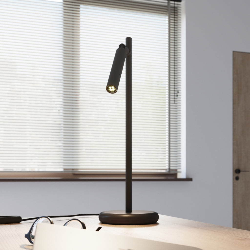 Lampe à poser Pastelo noire G9 en situation dans un intérieur