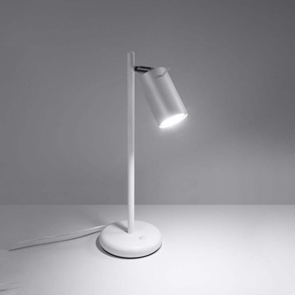 Lampe à poser Ring blanc allumée, faisceau dirigé du spot GU10