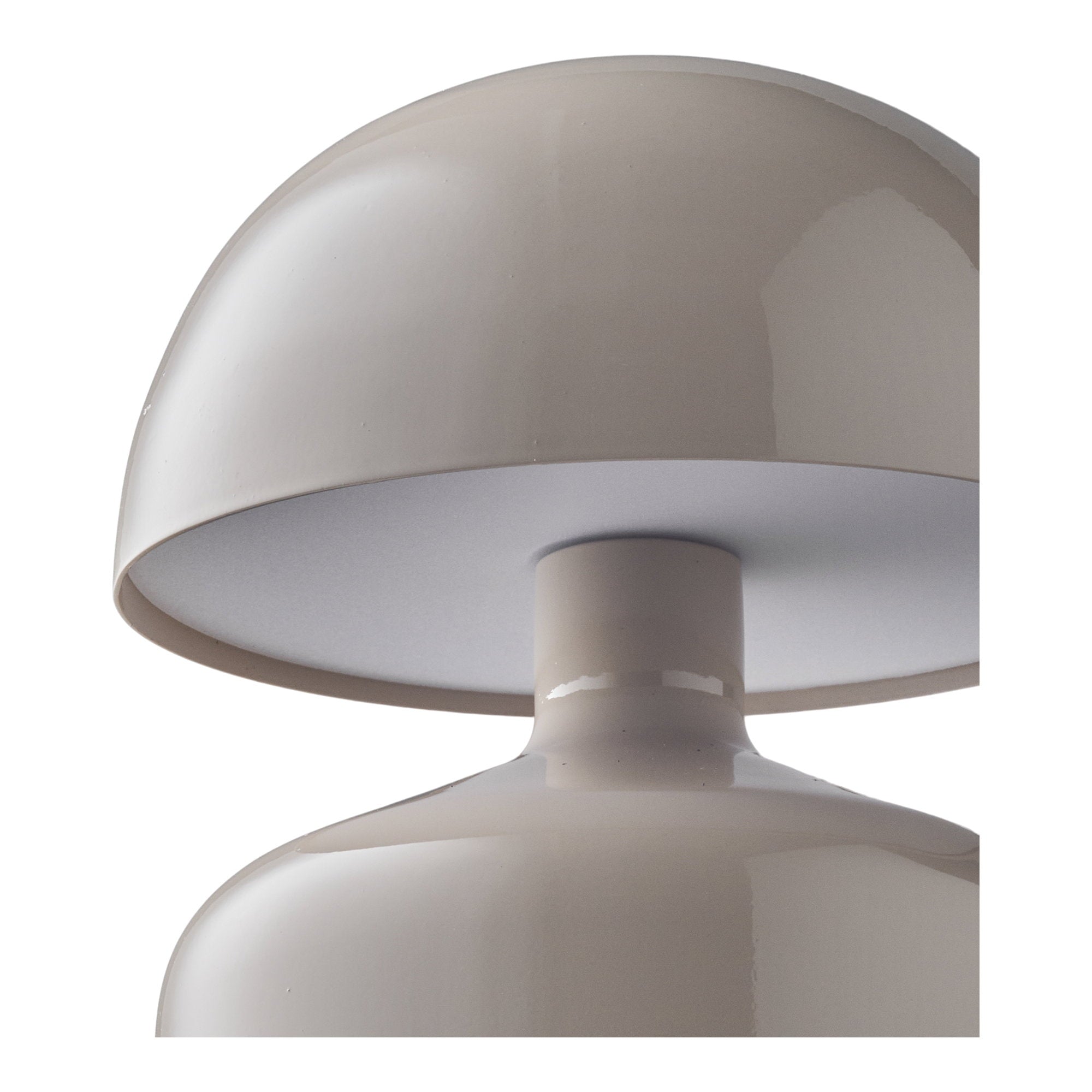 Vue dessous abat-jour dôme blanc intérieur lampe Aulla design champignon