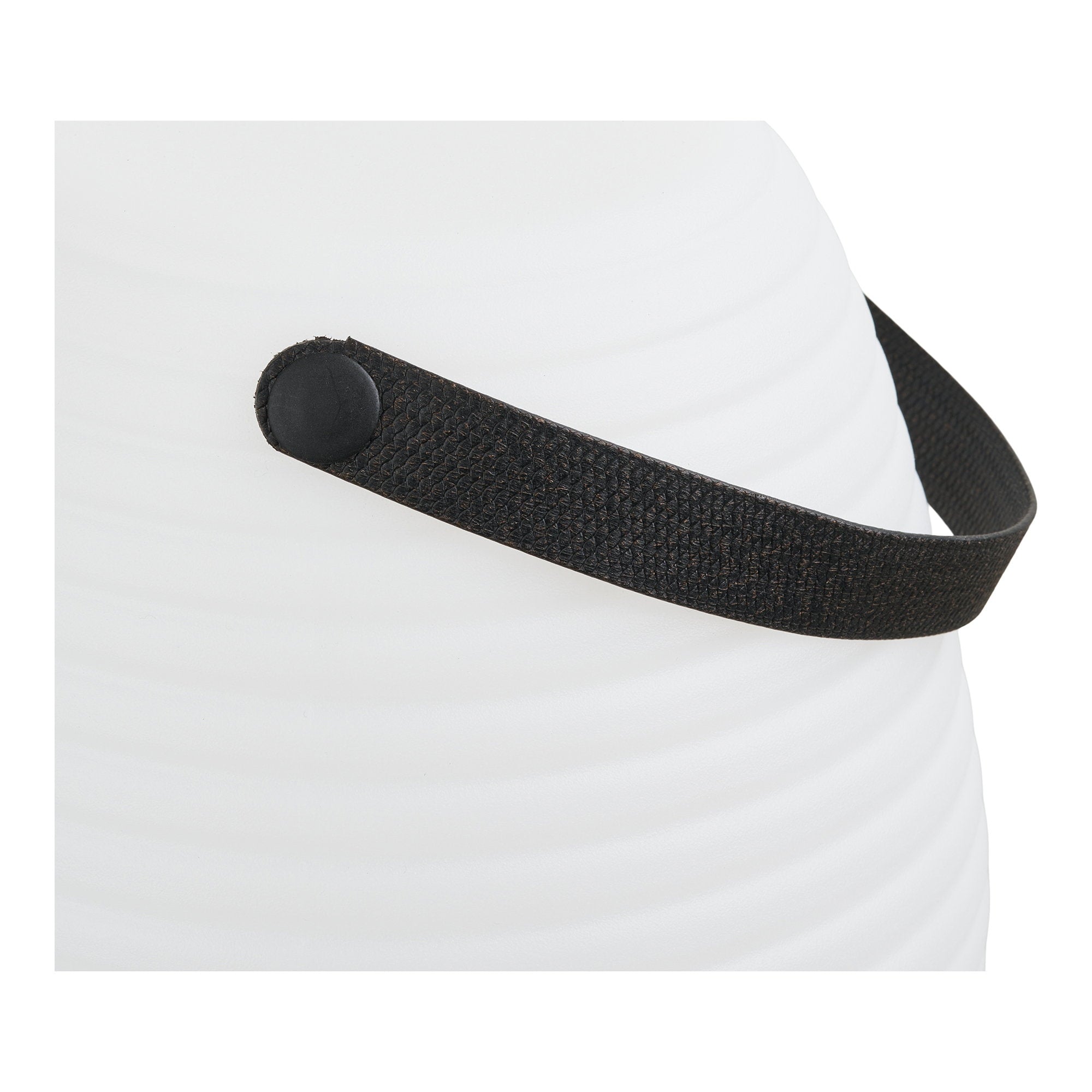 Détail anse textile noire et bouton on/off lampe LED Derry blanche