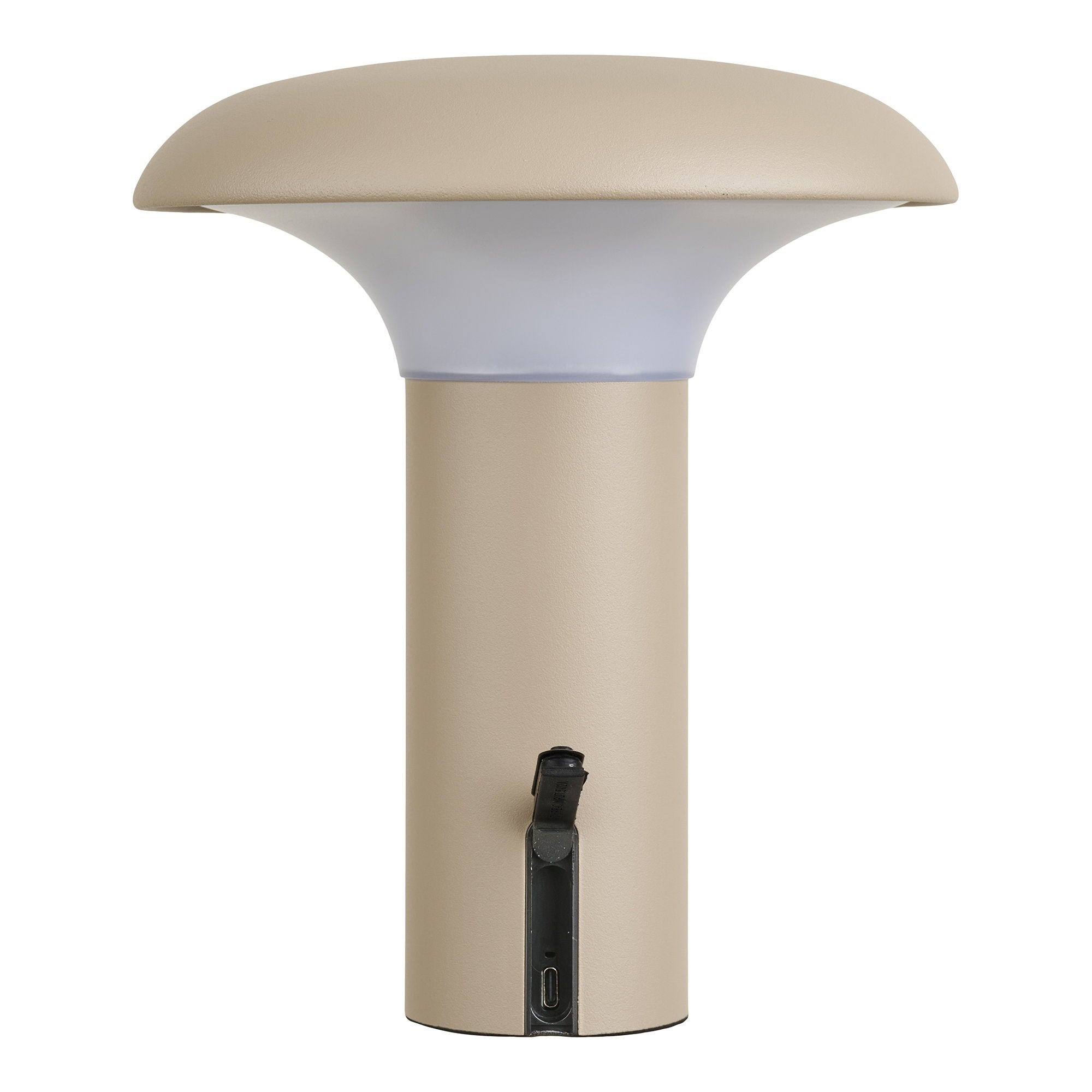 Lampe Ramsey LED beige posée sur table de jardin de nuit ambiance dîner romantique