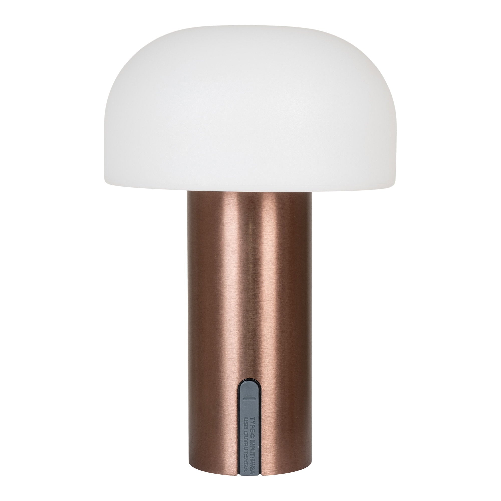 Détail trappe silicone waterproof fermée lampe Soham cuivre brossé port USB recharge