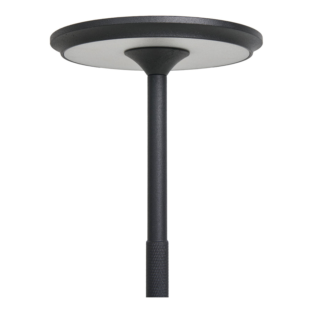 Détail diffuseur LED circulaire lampe Lyneham aluminium noir mat knurling industriel