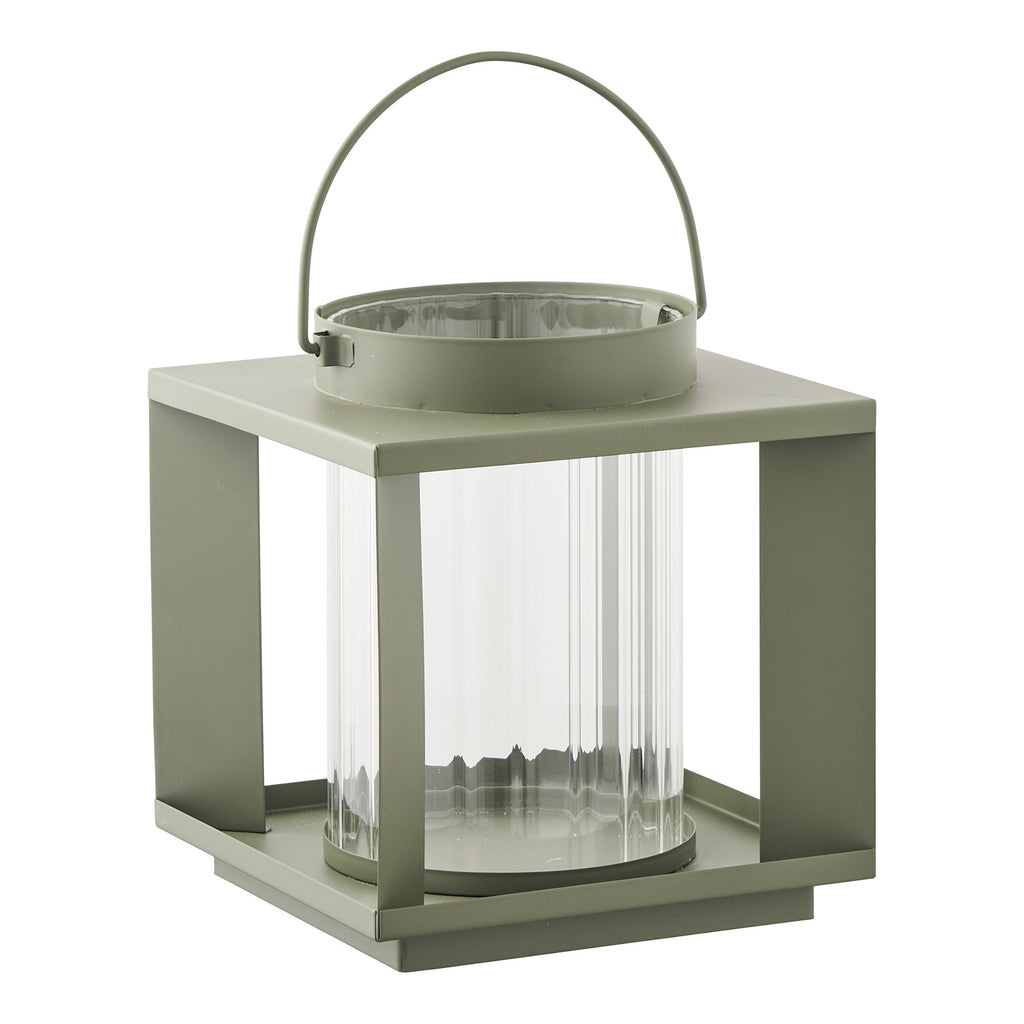 Lanterne Lohals vert kaki métal laqué mat et verre strié transparent, vue de trois quarts