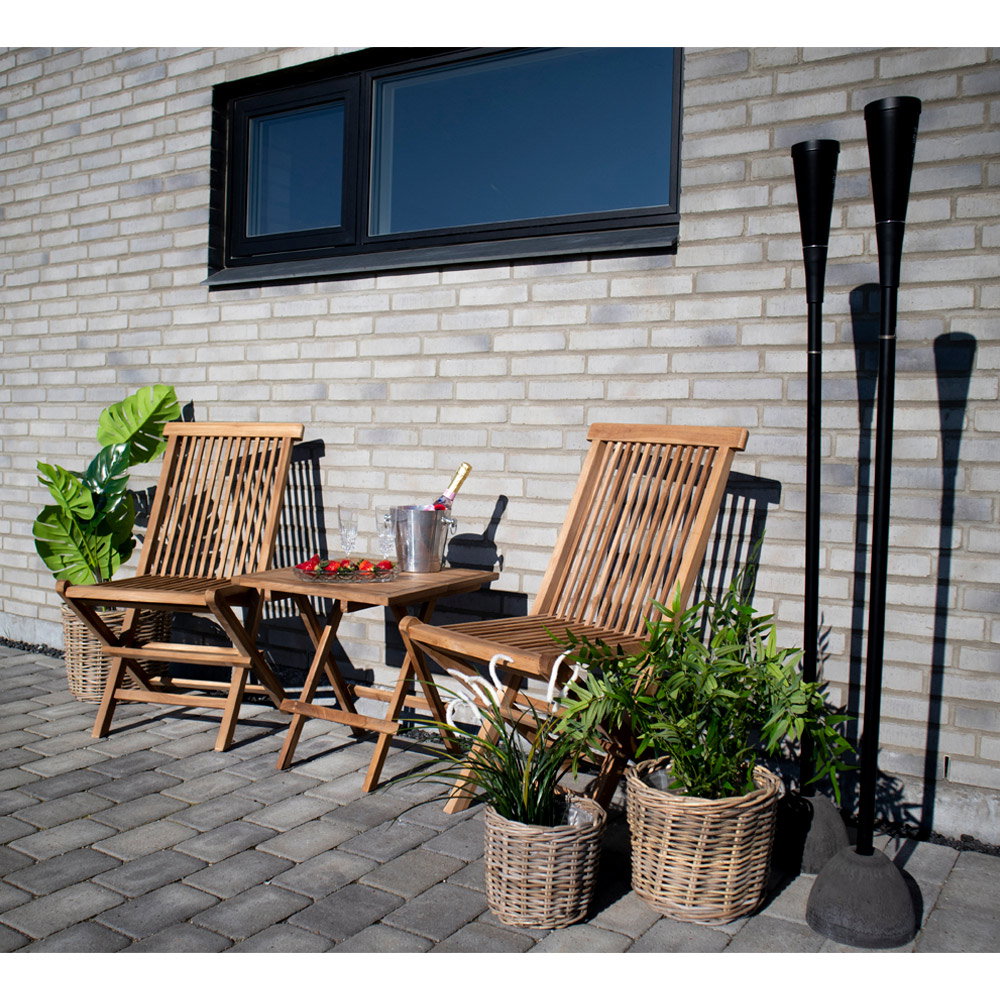 Duo cache-pots Bogor rotin kubu naturel terrasse chaises bois plantes palmier monstera