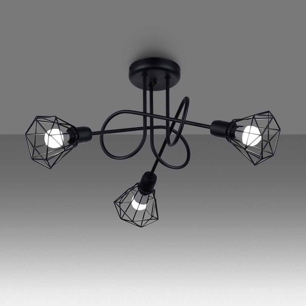 Lustre Artemis 3 branches noir allumé, ombres géométriques des cages