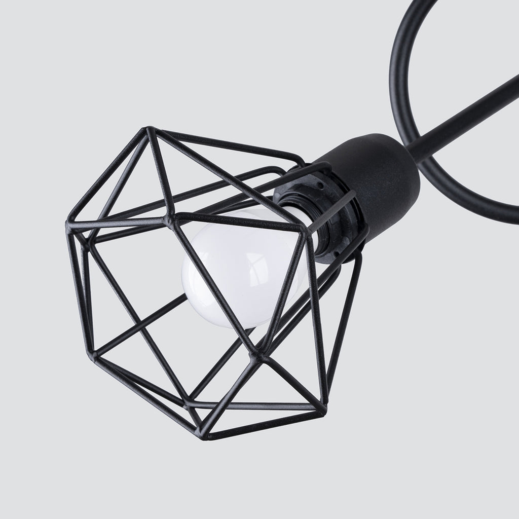 Lustre Artemis 3 branches noir, détail d'une cage en fil métallique