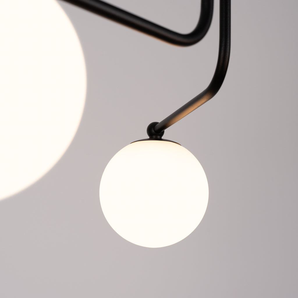 Lustre Astral 3 boules opale acier noir G9, détail