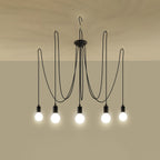 Lustre Edison noir allumé avec ses cinq ampoules globe