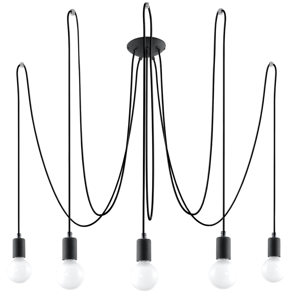 Lustre Edison acier noir à cinq câbles textiles passés dans des crochets depuis une rosace ronde et cinq ampoules globe sur fond blanc