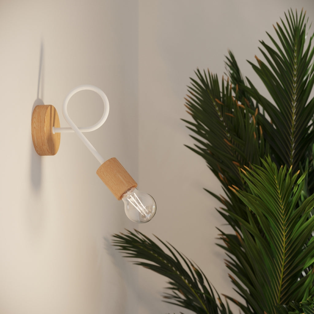 Lustre Ember 5 bois et métal blanc E27 en situation dans un intérieur