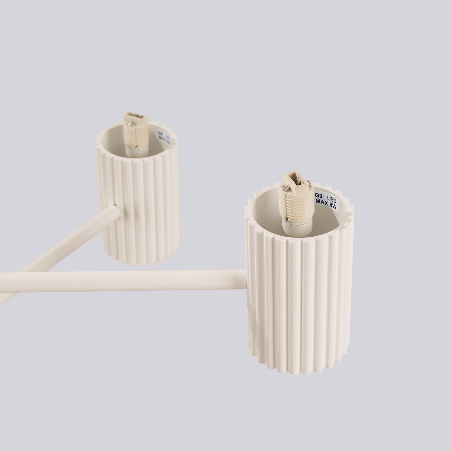 Lustre Halo 6 boules opale beige en situation