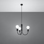 Lustre Piccolo allumé avec ses trois ampoules globe tournées vers le haut