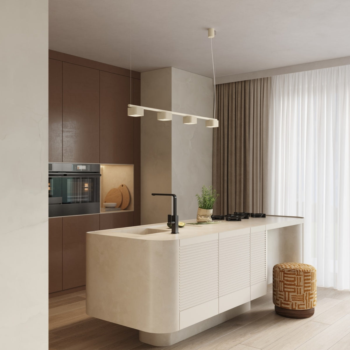 Lustre Riff 4 laque beige au-dessus d'un îlot de cuisine vu de trois quarts