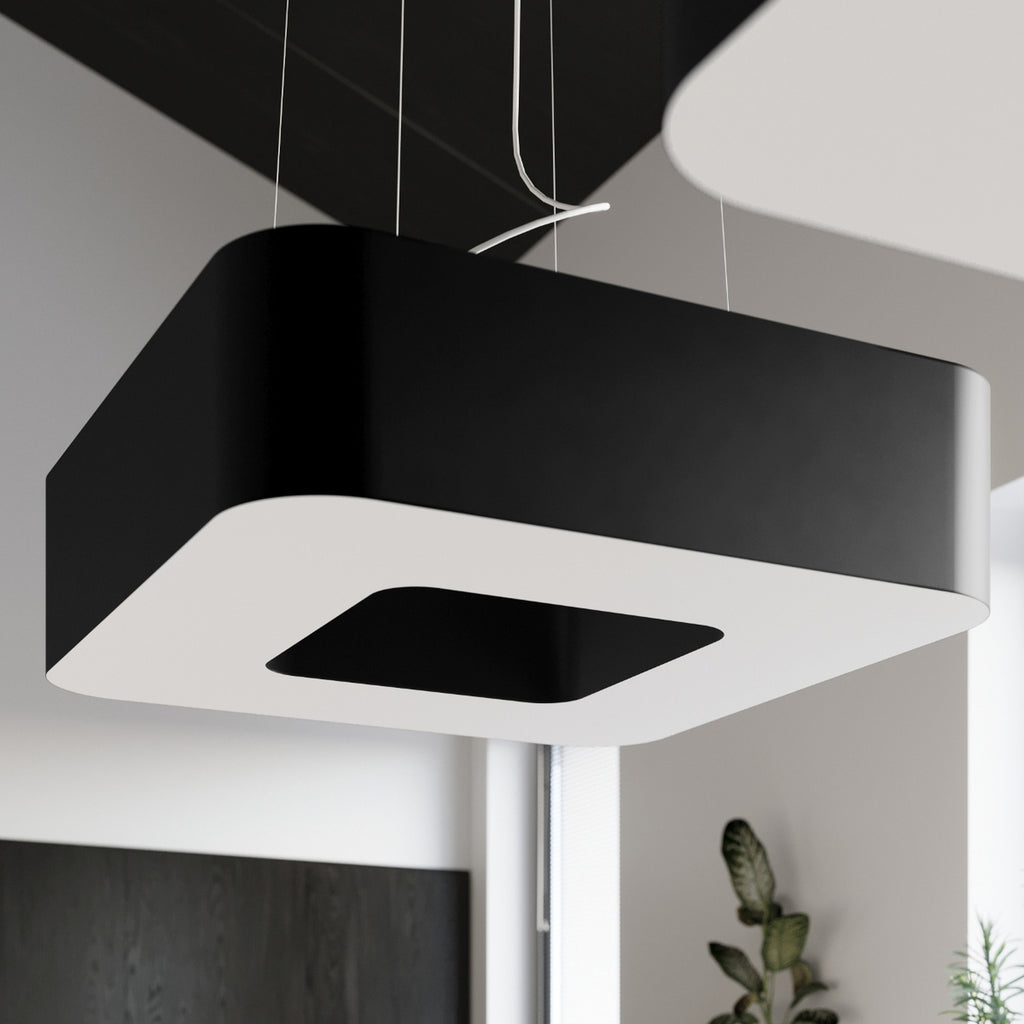 Lustre Urano 60 en tissu noir dans une grande pièce de vie