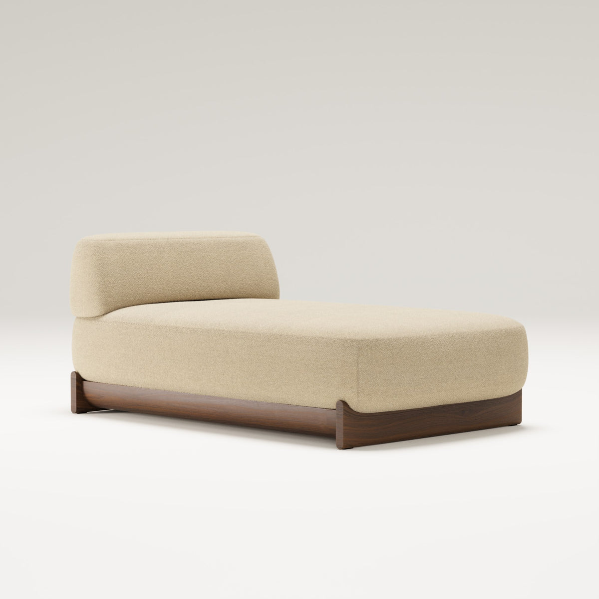 Méridienne Dome en noyer et tissu beige vue de trois quarts