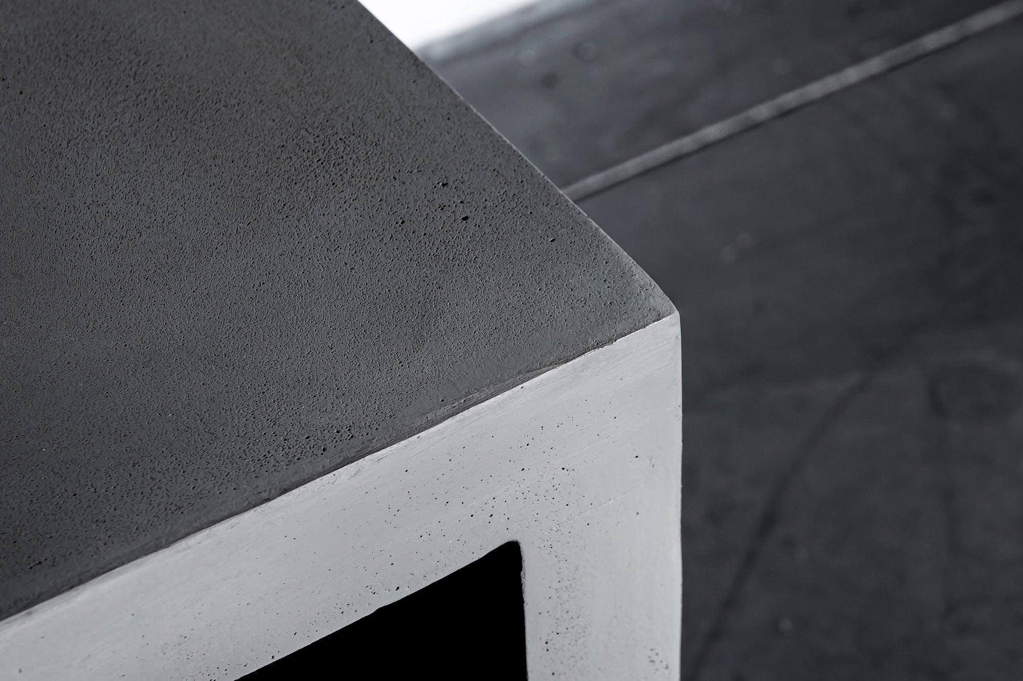 Meuble TV en béton Monobloc gris naturel vue 4