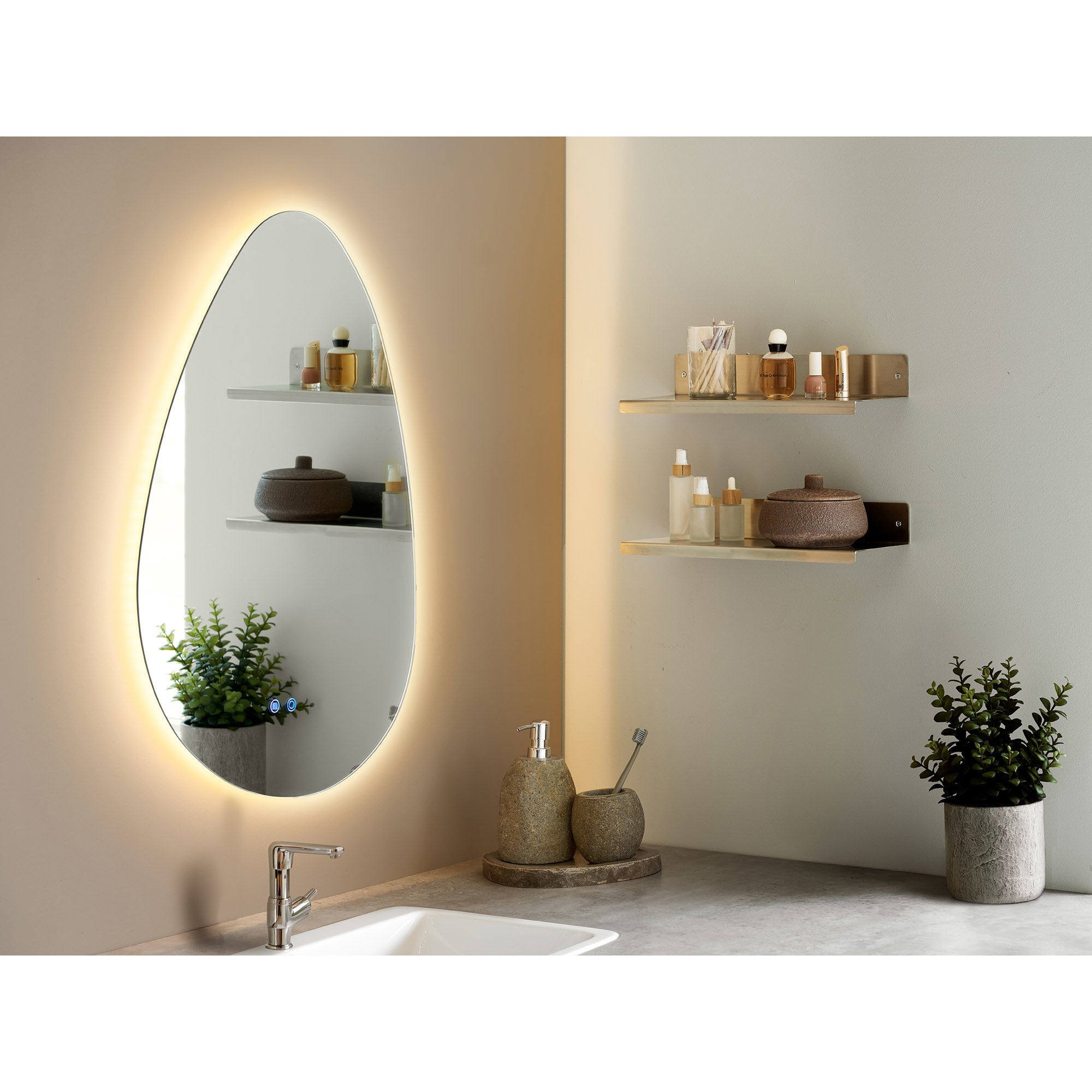 Miroir lumineux Kiama LED organique 58x80 en situation
