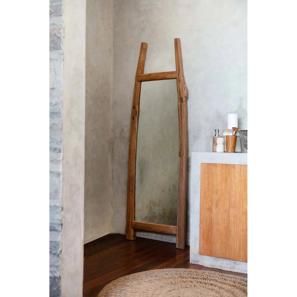 Miroir sur pied Fabulook en teck recyclé, vue 3