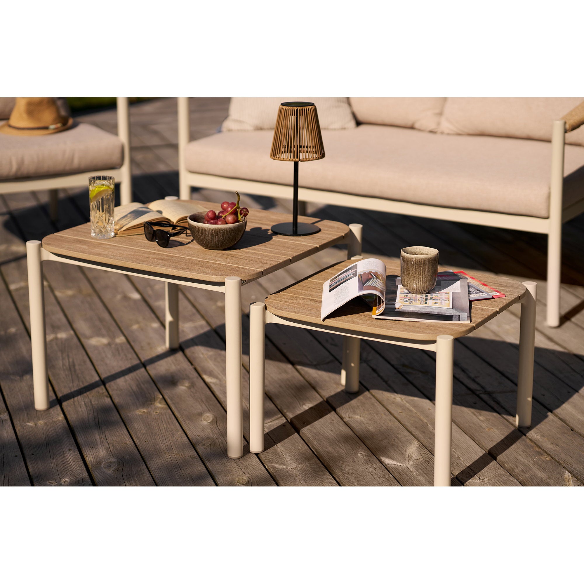 Mug Viola grès gris table basse teck terrasse outdoor bol grès lampe solaire ambiance