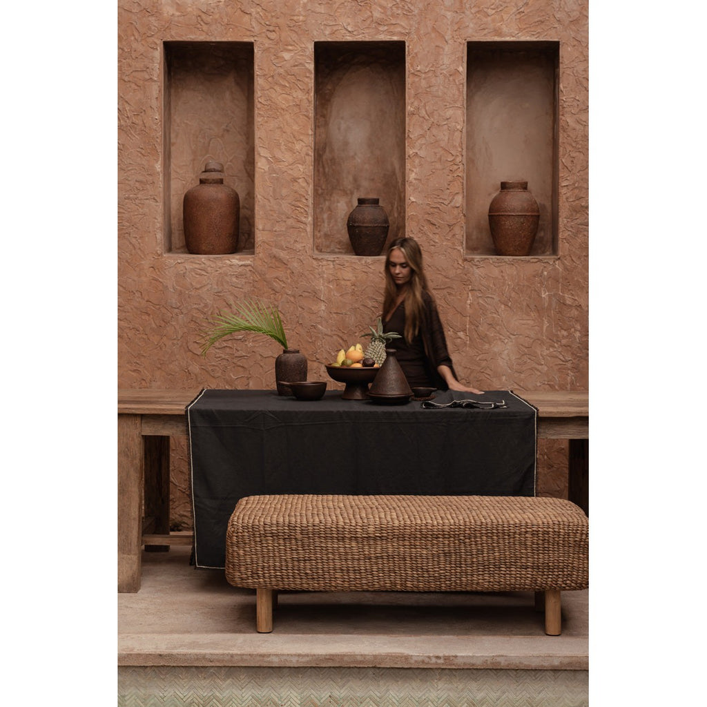 Nappe Tuscany en lin noir à surpiqûre écrue 150x250 cm, vue 4