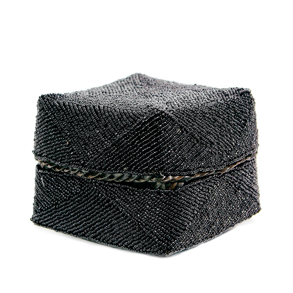 Panier Beaded en bambou et perles noires
