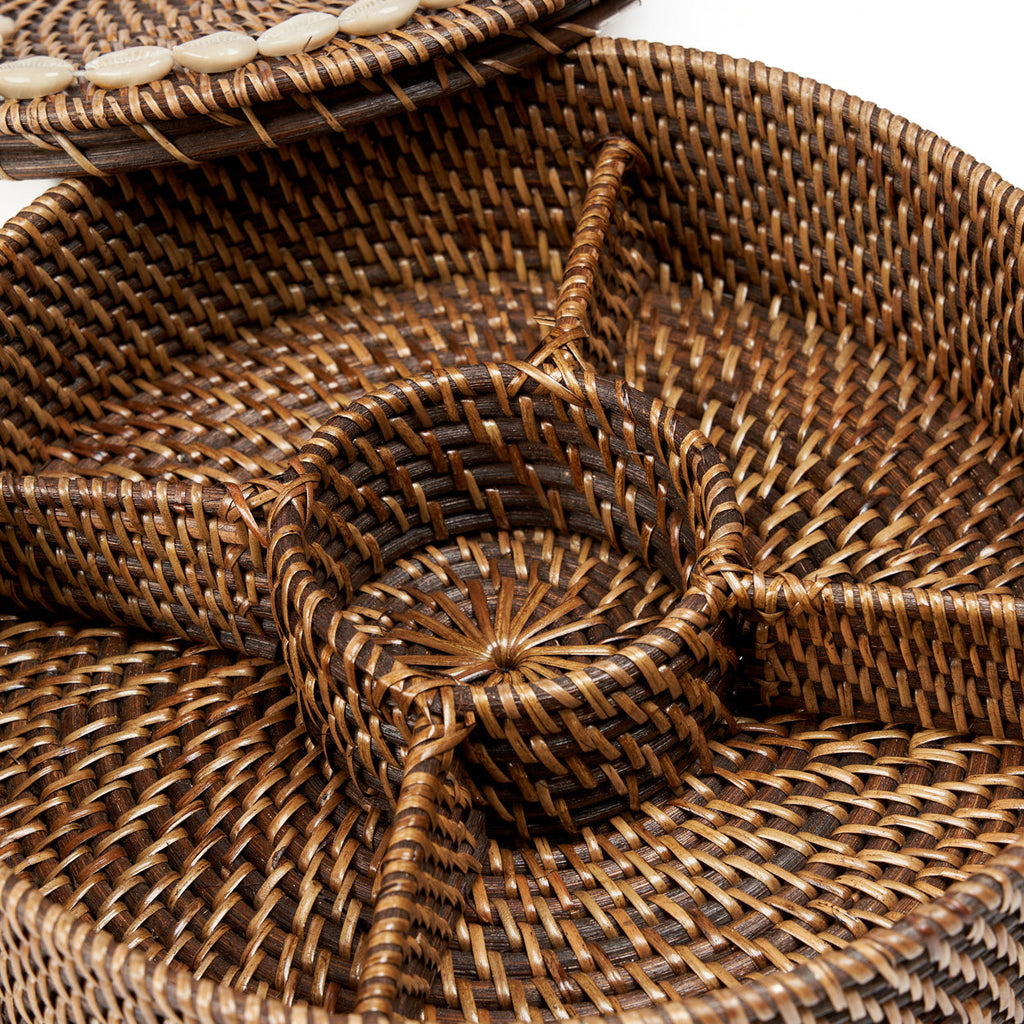 Panier à compartiments en rotin et coquillage, vue 6