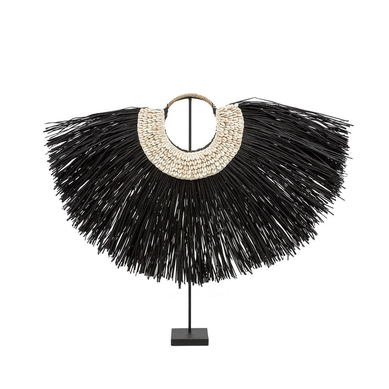 Dimensions Parure de cauris et herbe noire sur socle 80 cm