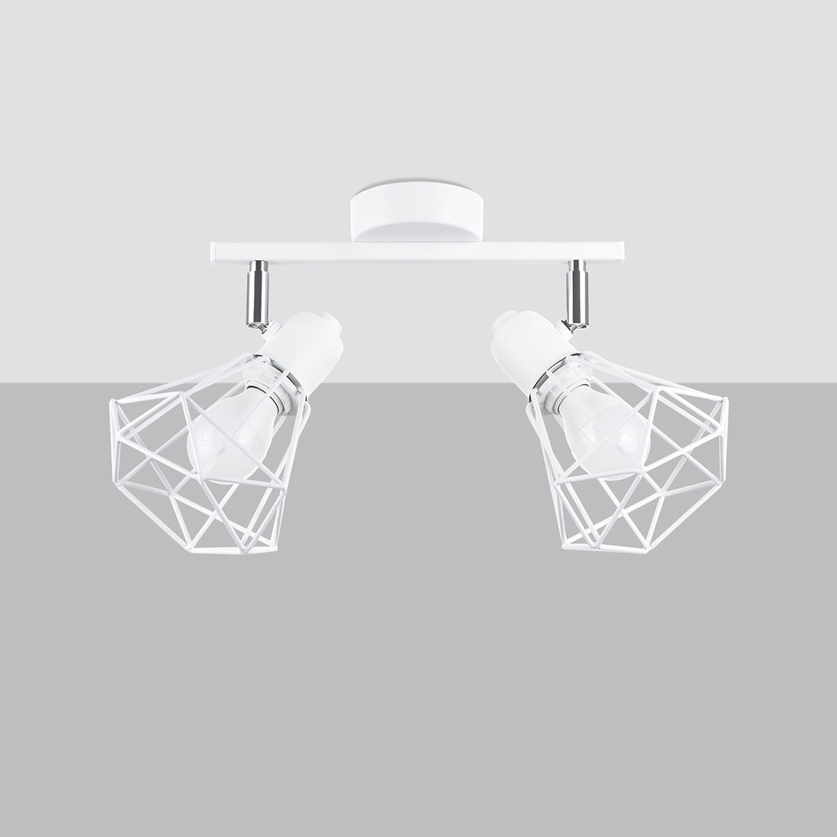 Plafonnier Artemis Métal blanc sur fond gris deux cages filaires orientées vers l'extérieur