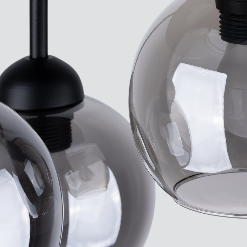 Plafonnier Alino 3 verre fumé E27, détail du globe de verre fumé